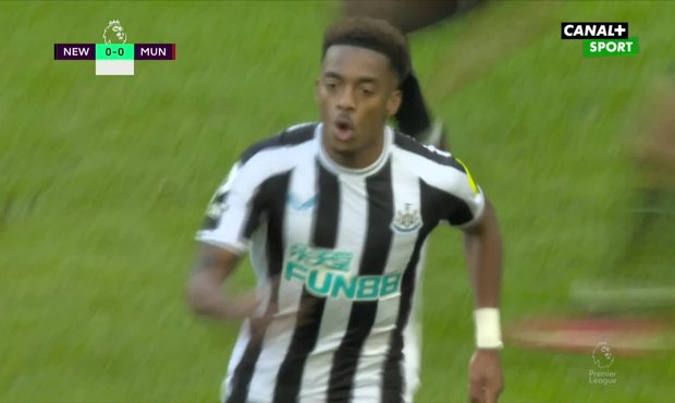 SESTŘIH: Newcastle - Man. United 2:0. Domácí jdou před soupeře na 3. místo