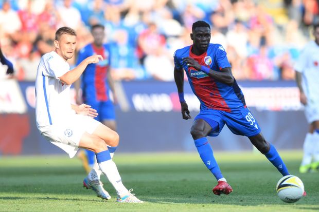 Modou Ndiaye v utkání druhého předkola s běloruským Dinamem Brest Modou Ndiaye v utkání druhého předkola s běloruským Dinamem Brest