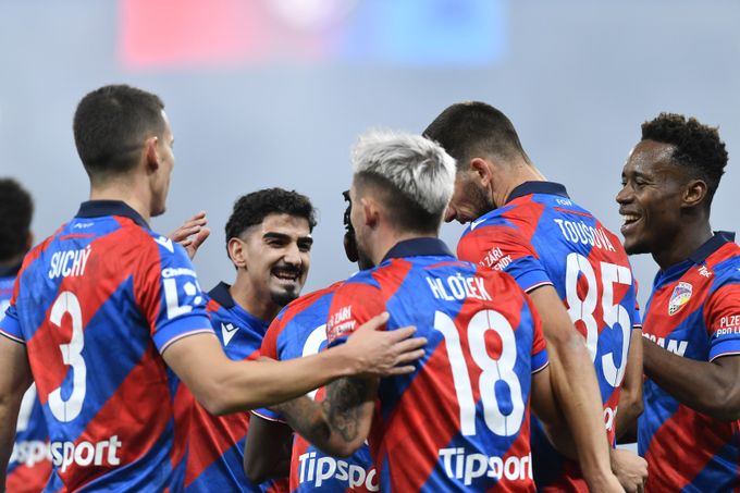 Baník v Plzni: Hyský za devět, Galásek nula. Rozjetý Adu, fantom Jedlička vynuloval soupeře Baník v Plzni: Hyský za devět, Galásek nula. Rozjetý Adu, fantom Jedlička vynuloval soupeře