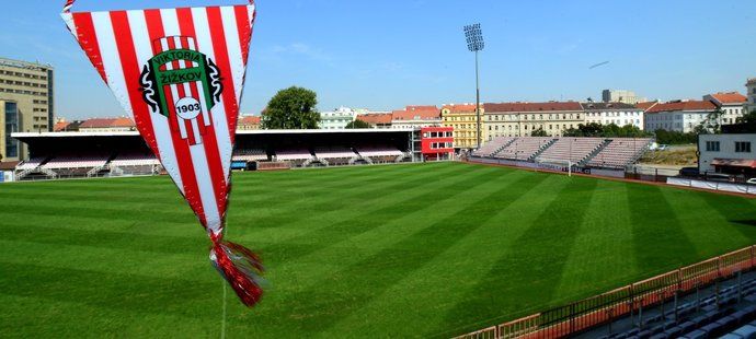Viktorii Žižkov hrozí ztráta profesionální licence, pokud neopraví stadion