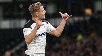 Vydra skóroval a Derby je po triumfu čtvrté. Mazuch a Kalas byli u výher