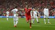  Gareth Bale slaví úvodní branku utkání