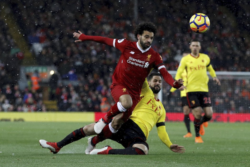 Mohamed Salah si hledá cestu k brance soupeře