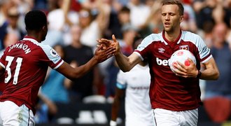 West Ham - Burnley 1:1. Souček zařídil bod, vážné zranění Westwooda