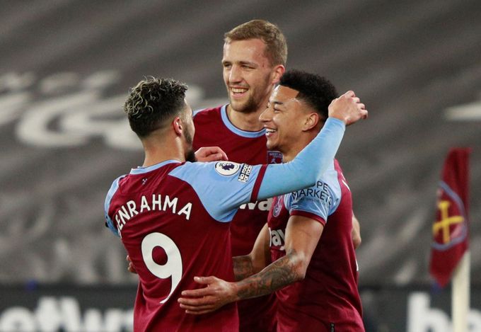 West Ham - Leeds 2:0. Souček a Coufal u výhry, trefili se Lingard a Dawson West Ham - Leeds 2:0. Souček a Coufal u výhry, trefili se Lingard a Dawson