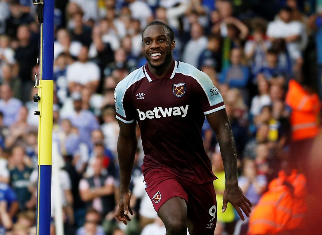 Michail Antonio oslavuje svou trefu proti Leedsu