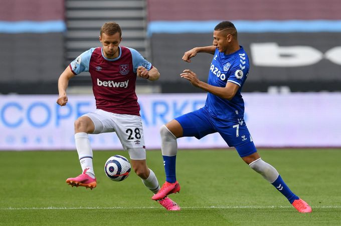 West Ham - Everton 0:1, Coufal trefil jen tyč. United vyšel obrat West Ham - Everton 0:1, Coufal trefil jen tyč. United vyšel obrat