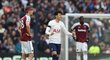 Heung-Min Son byl hlavním strůjcem výhry Tottenhamu nad West Hamem. Vedle něj Tomáš Souček