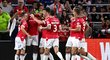 Hráči Wrexhamu se radují z gólu proti Manchesteru United