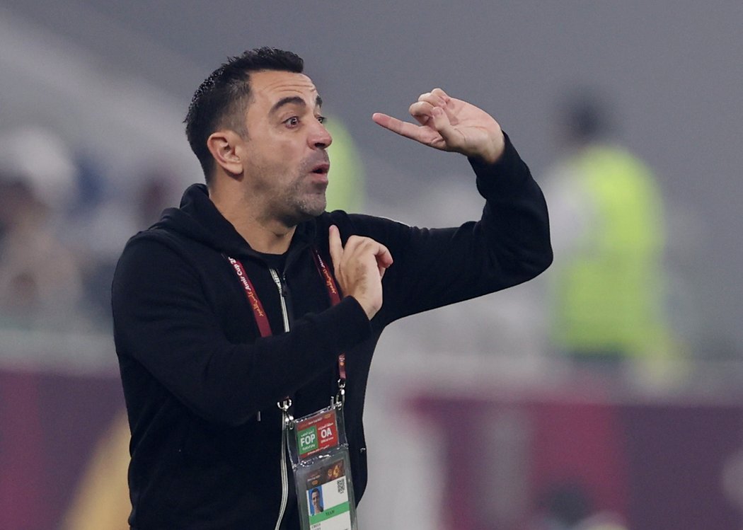 Xavi je nejvážnějším adeptem na post trenéra Barcelony