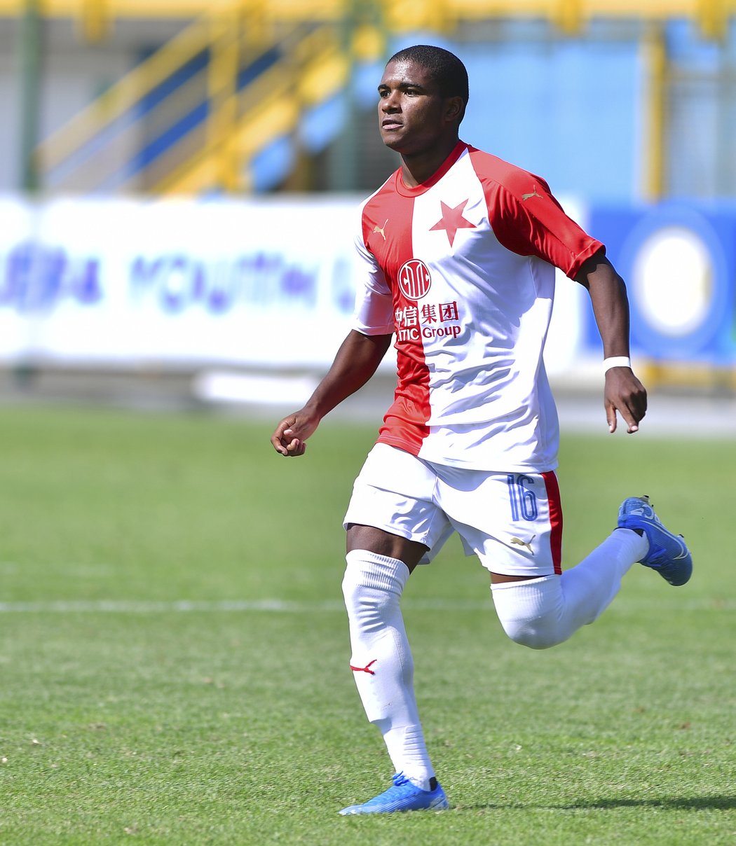 Joao Felipe při své premiéře v Youth League