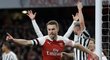 Aaron Ramsey překonal Martin Dúbravku a poslal Arsenal do vedení