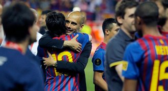 FOTOGALERIE: Pep se loučil tanečkem a objímal Messiho
