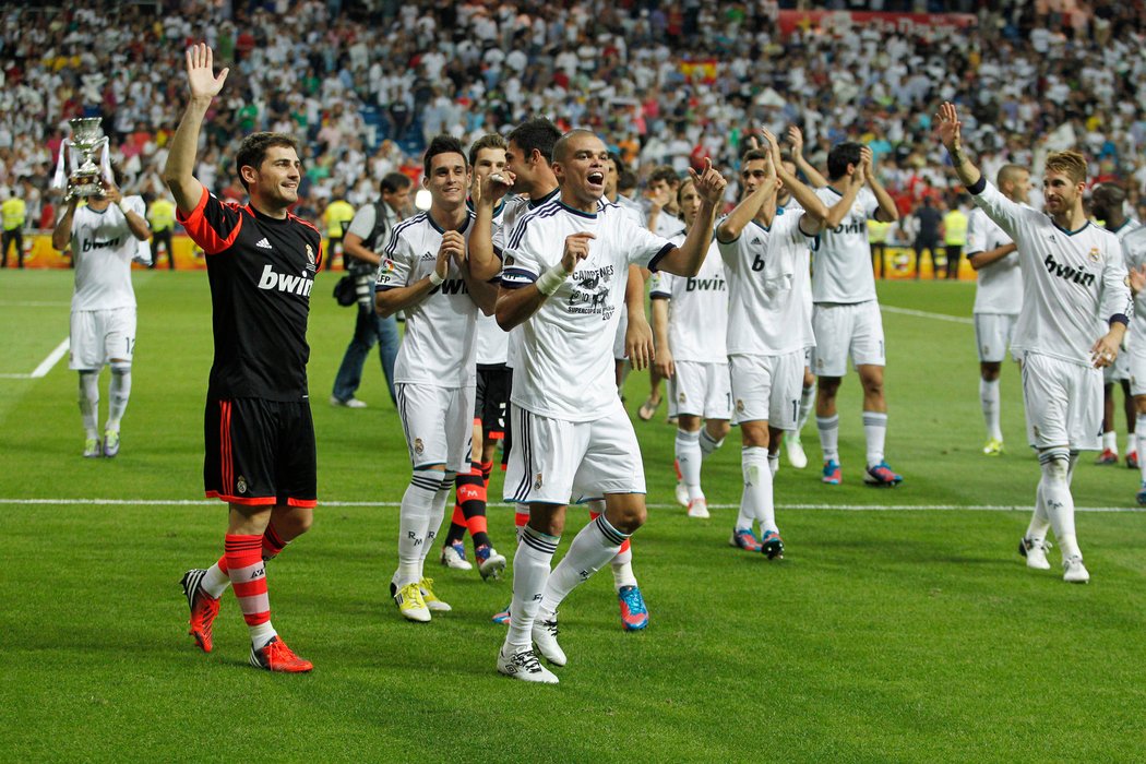 Real Madrid slaví se svými fanoušky