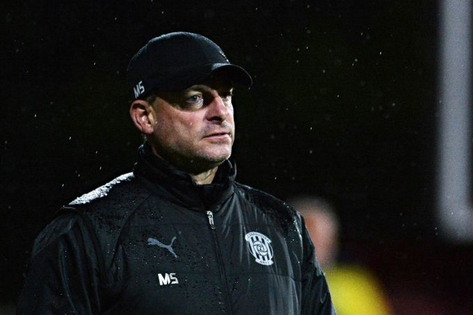 Svědík posadil opory: Pro dobrou atmosféru v kabině. Sabou? Pracuje v Hradci Svědík posadil opory: Pro dobrou atmosféru v kabině. Sabou? Pracuje v Hradci