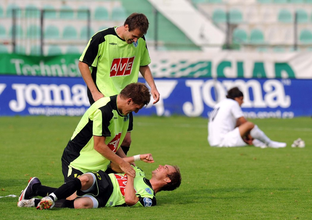 Zdeněk Ondrášek slavil během svého působení v Čáslavi postup do nejvyšší  fotbalové soutěže