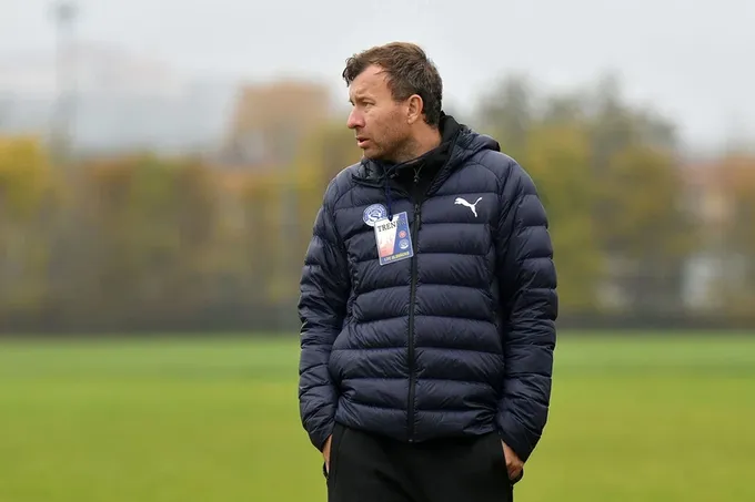 Kouč, který šmíroval hráčky Slovácka, má doživotní zákaz. Ať platí všude, žádá UEFA Kouč, který šmíroval hráčky Slovácka, má doživotní zákaz. Ať platí všude, žádá UEFA