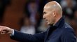 Trenér Realu Madrid Zinedine Zidane v odvetném utkání čtvrtfinále Ligy mistrů s Juventusem