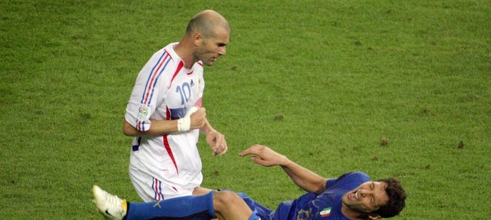 Takto Zinedine Zidane složil Marca Materazziho
