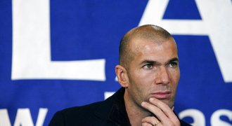 Rád bych trénoval francouzskou reprezentaci, řekl Zidane