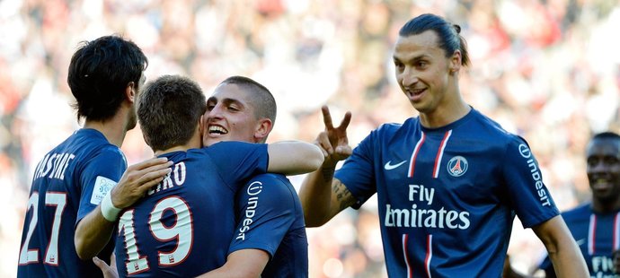 Útočník PSG Zlatan Ibrahimovic se raduje ze vstřelené branky