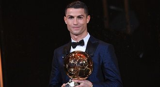 Okradený o Zlatý míč? Ronaldo je extrémní příklad hvězdy, která potřebuje ocenění