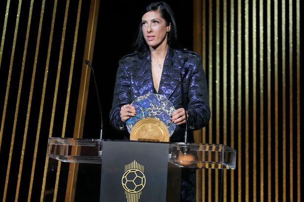 Jennifer Hermosová obdržela Cenu Sócrates Jennifer Hermosová obdržela Cenu Sócrates