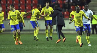 CELÝ SESTŘIH: Slavia - Zlín 1:2. Fastav rozhodl v závěru, Škoda nedal penaltu