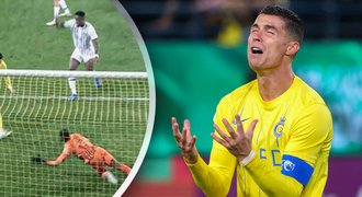 Ronaldo neuvěřitelně selhal. Pak ho potopili parťáci: Al Nassr končí v LM