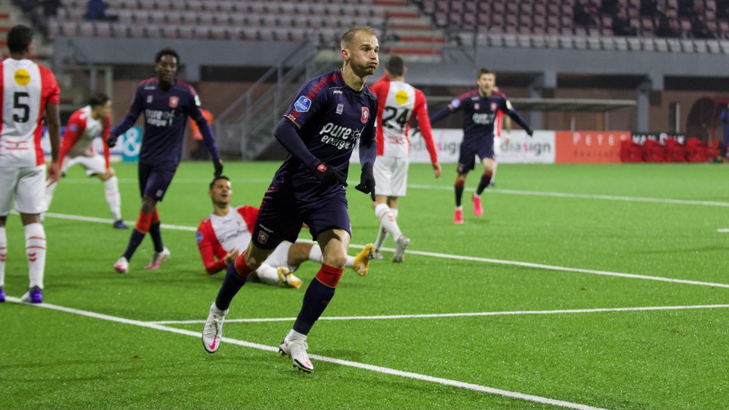 Václav Černý dvěma góly a asistencí pomohl k výhře Twente