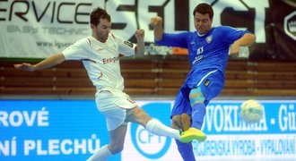 S Brnem je futsalový vicemistr, ve fotbalových Svitavách dal hattrick