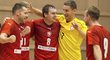 Gólová radost českých futsalistů v zápase proti Rusku na turnaji ve Finsku
