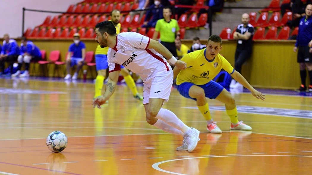 Futsalisté Plzně otočili druhé finále nejvyšší soutěže na palubovce Chrudimi a od titulu je dělí jediná výhra