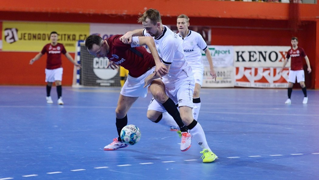 Kádr futsalové Sparty dostál před novou sezonou mnoha změn