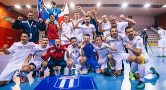 Hodně štěstí! Česká futsalová reprezentace neslyšících odlétá do Finska na ME