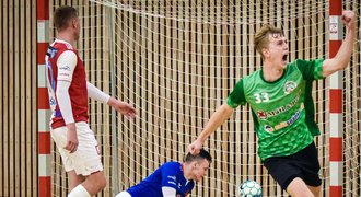 Slavia senzačně padla s Žabinskými Vlky. Futsalovou ligu vedou Teplice