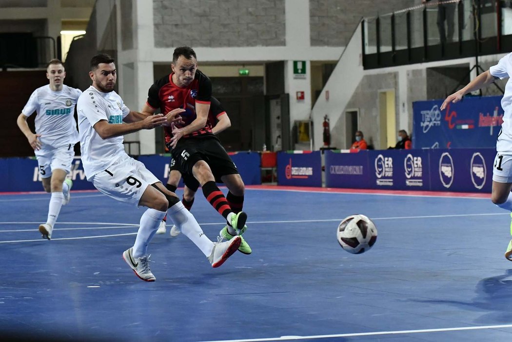 Futsalisté SK Interobal Plzeň zvítězili v utkání Ligy mistrů ruskou Tjumeň senzačně a nečekaně 1:0