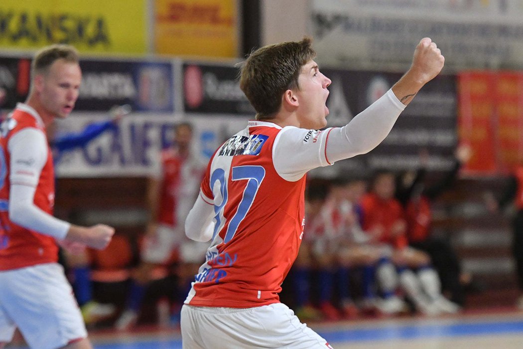 Futsalová Slavia si poradila s Žabynskými Vlky Brno