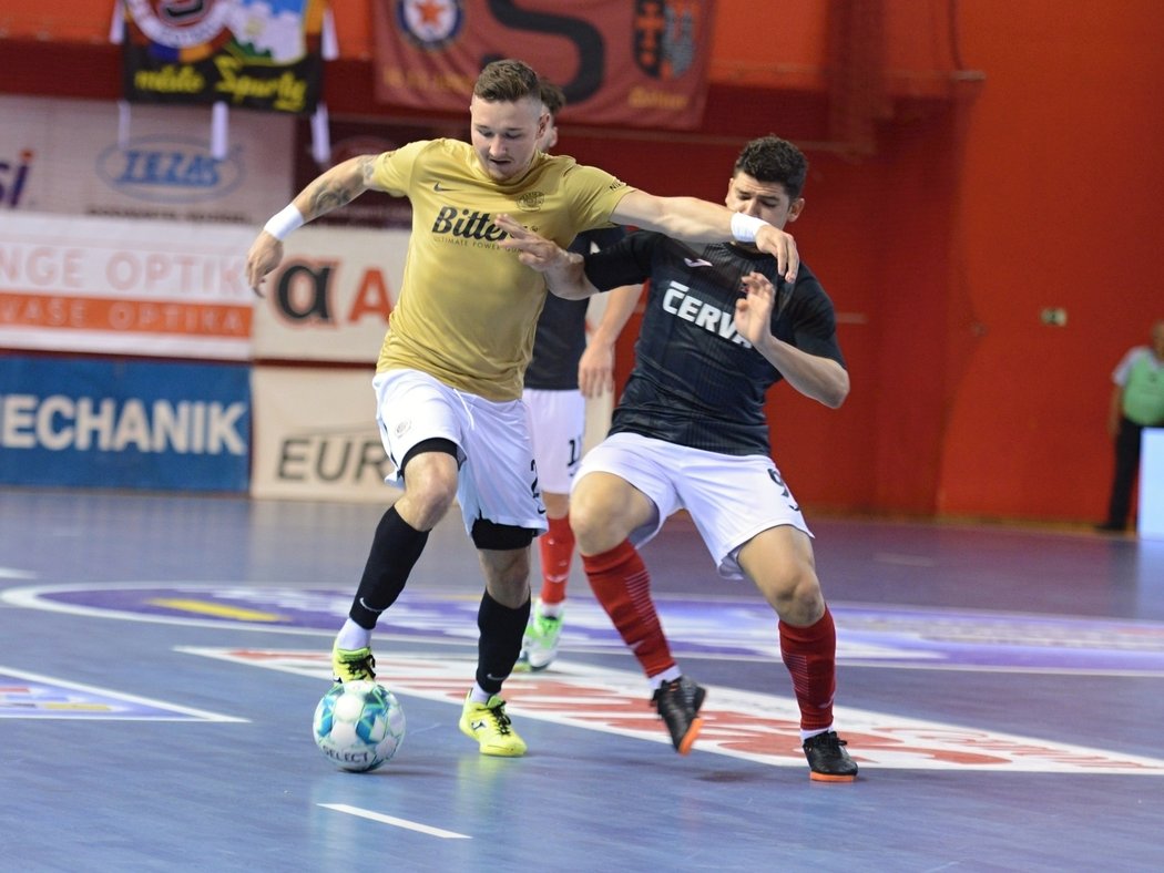 Futsalová Sparta vyhrála i druhé finále nad Teplicemi a jen jedno vítězství ji dělí od zisku titulu