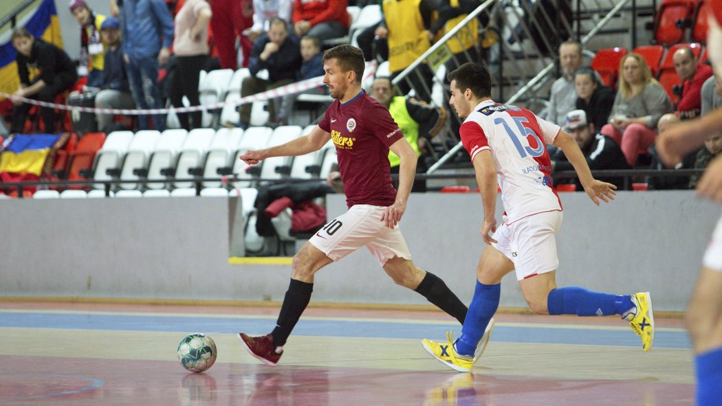 Futsalová Sparta dokázala i podruhé v aktuální sezoně porazit v derby Slavii. Po domácí výhře 3:1 zvítězila v Edenu 5:2