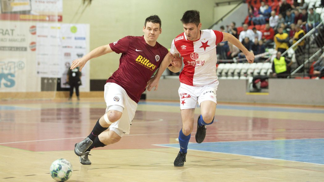 Futsalová Sparta dokázala i podruhé v aktuální sezoně porazit v derby Slavii. Po domácí výhře 3:1 zvítězila v Edenu 5:2