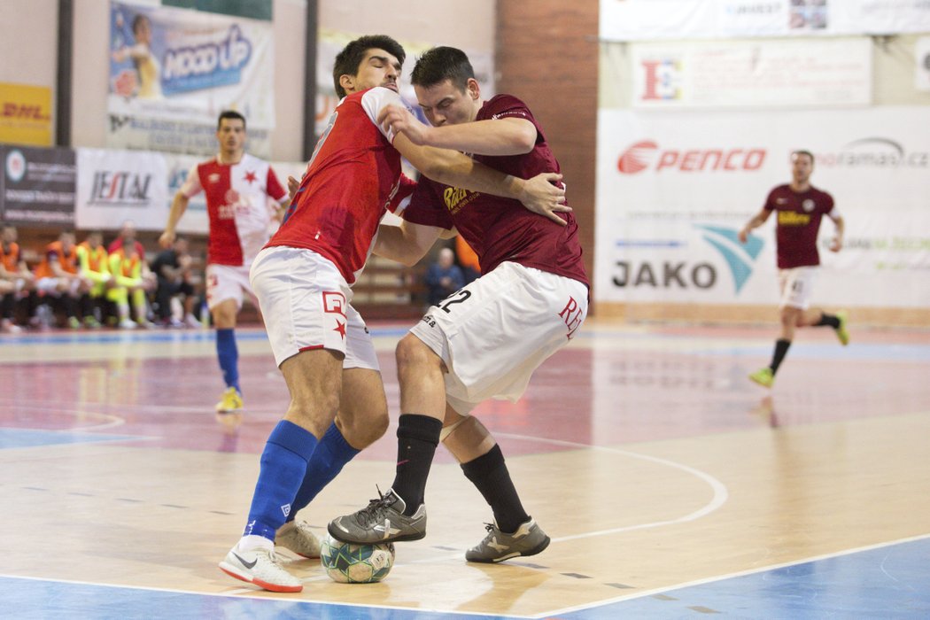 Futsalová Sparta dokázala i podruhé v aktuální sezoně porazit v derby Slavii. Po domácí výhře 3:1 zvítězila v Edenu 5:2