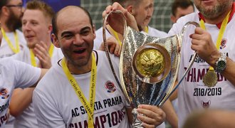 Sparta slaví první futsalový titul! Suverénně ovládla finále proti Teplicím
