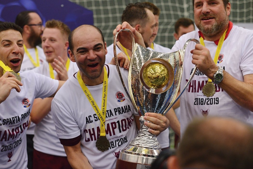 Sparta poprvé v historii slaví futsalový titul