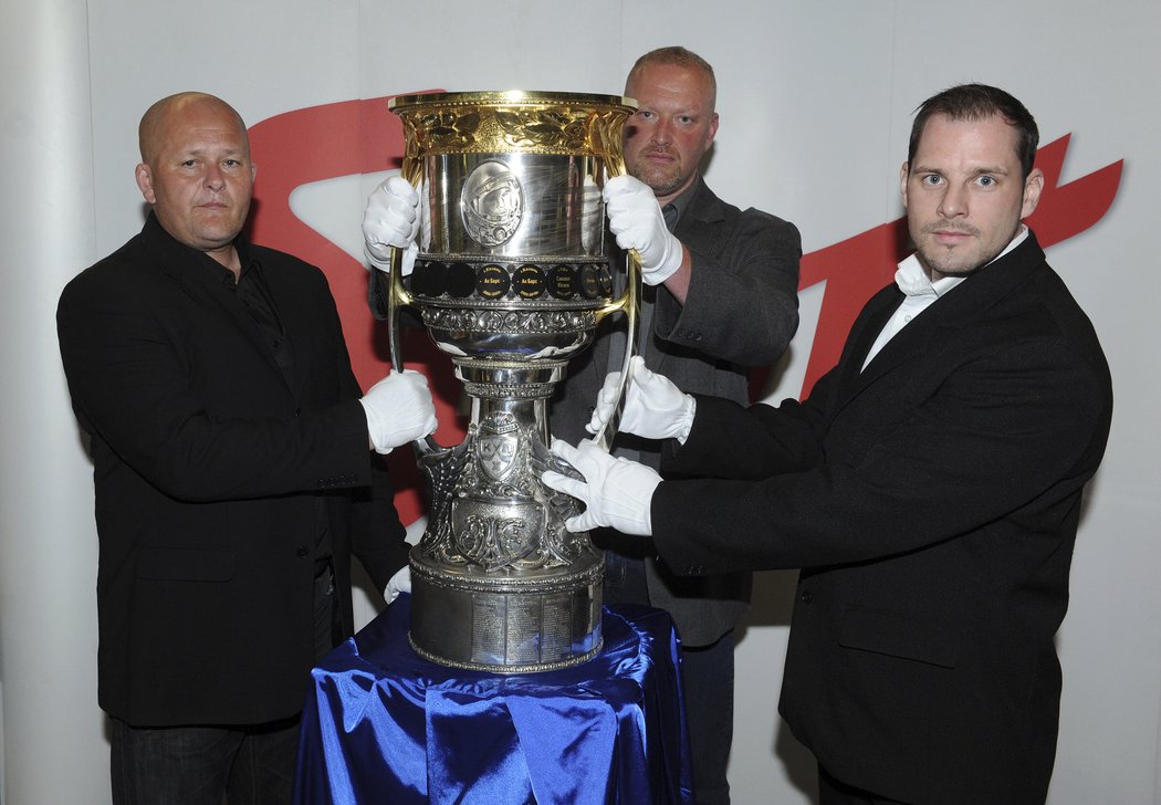 Na Gagarinův pohár dohlíží během jeho pražské návštěvy ruská ochranka i tři čeští pracovníci 