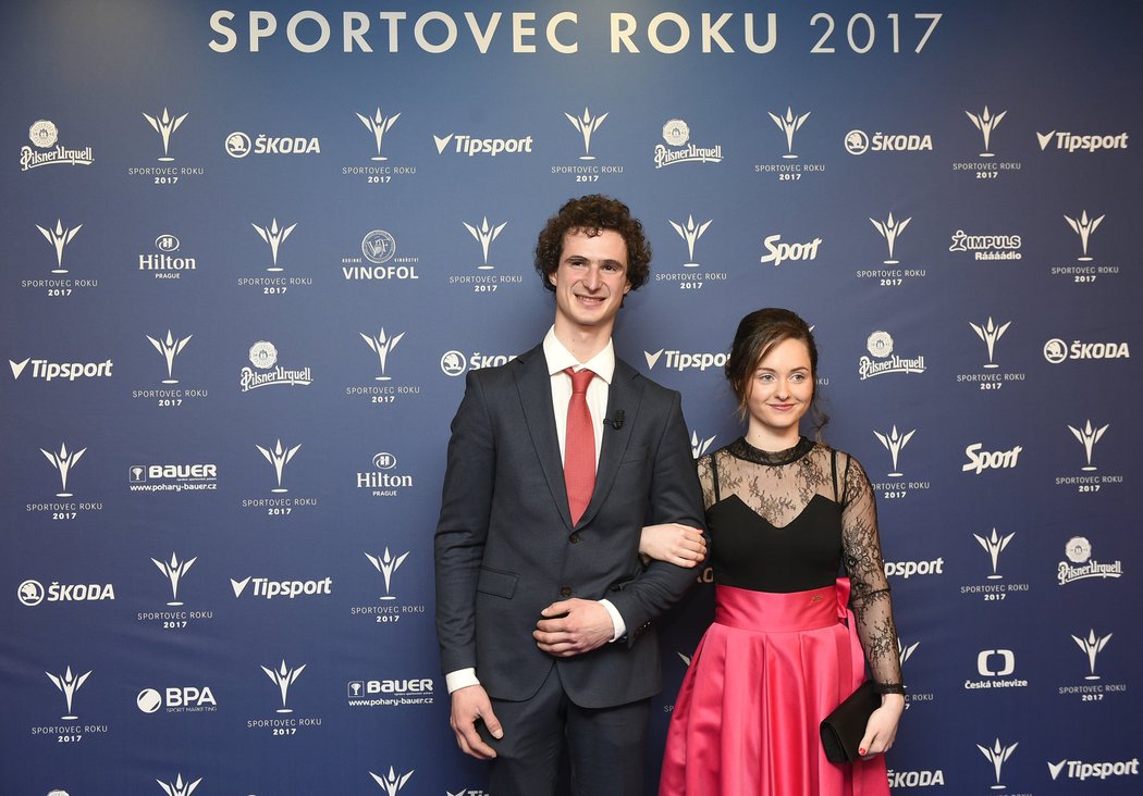 Lezec Adam Ondra s přítelkyní na vyhlášení ankety Sportovec roku