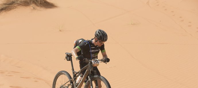 Čeští bikeři ve čtvrté etapě závodu GARMIN TITAN DESERT 2019