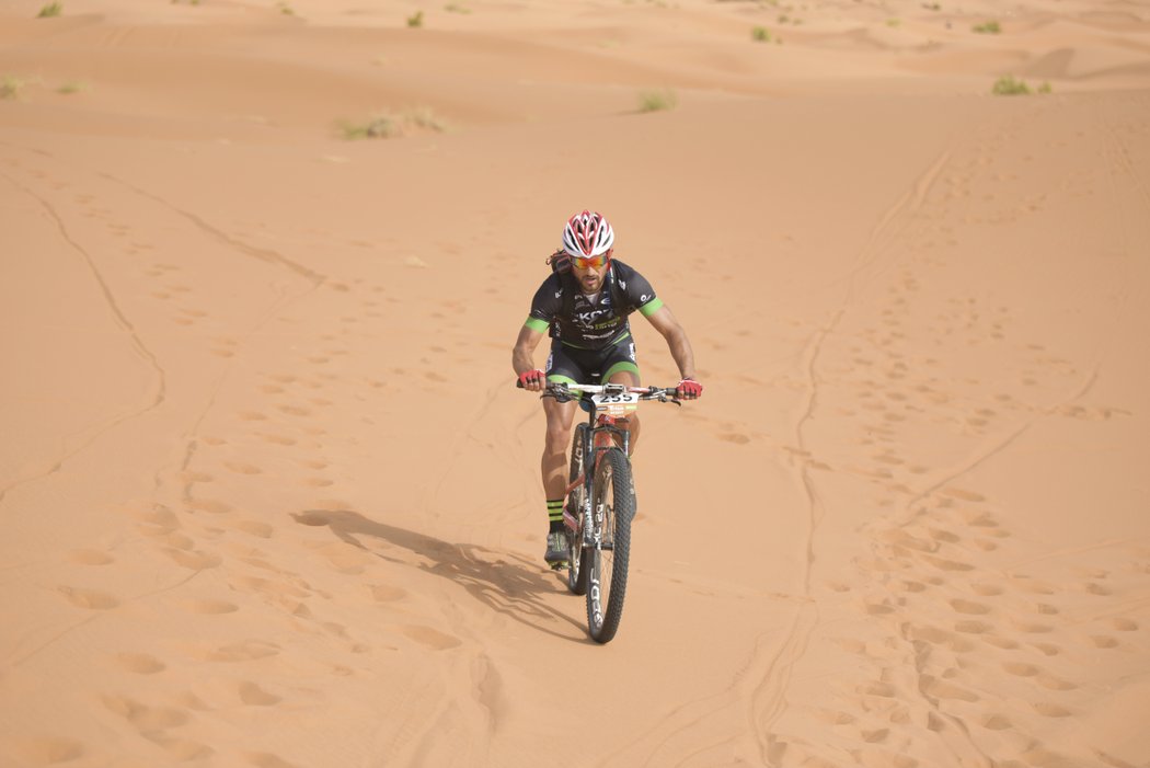 Čeští bikeři ve čtvrté etapě závodu GARMIN TITAN DESERT 2019