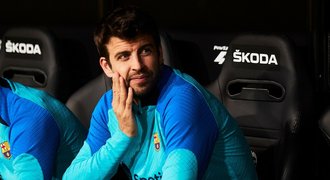 Piqué pověsil kopačky na hřebík: Může za to problém se šéfem i Shakira!