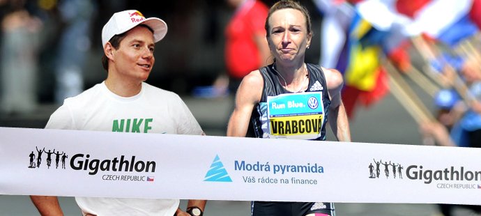 Maratonská běžkyně Eva Vrabcová-Nývltová a Tomáš Kraus budou největšími osobnostmi bájného Gigathlonu na Lipně nad Vltavou.